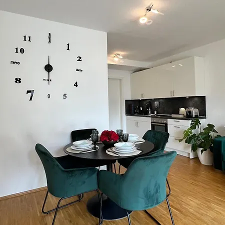 Modernes Mit Balkon Und Parkplatz Zentrum Appartement Hannover